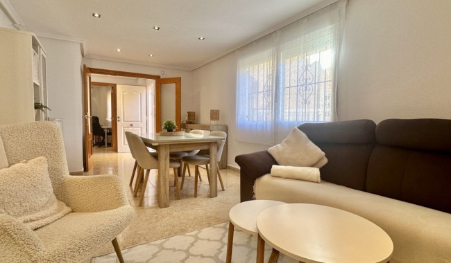 Begagnad - Radhus - Orihuela Costa - La Florida