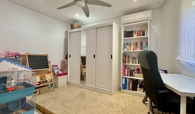 Begagnad - Radhus - Orihuela Costa - La Florida