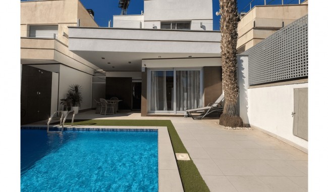 Segunda mano - Villa - Orihuela Costa - Cabo Roig