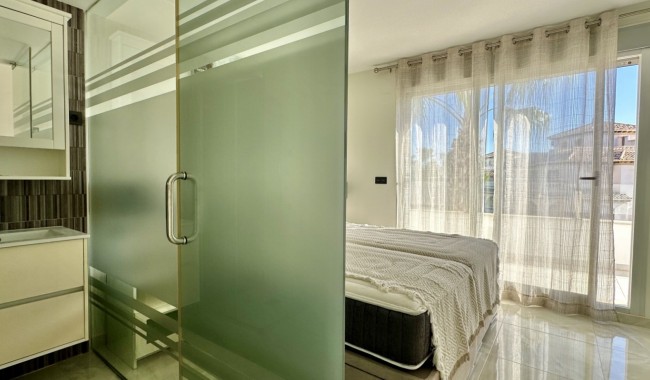 Segunda mano - Villa - Orihuela Costa - Cabo Roig