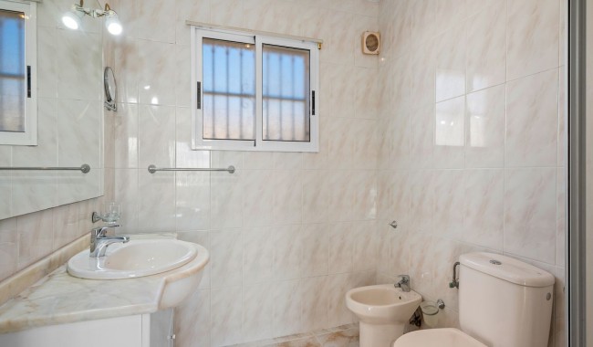 Brukt - Villa - Benijófar - Benimar 1