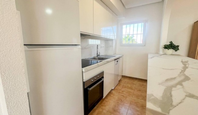 Sprzedaż - Apartament - Torrevieja - Punta Prima