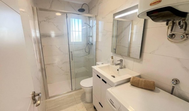 Sprzedaż - Apartament - Torrevieja - Punta Prima