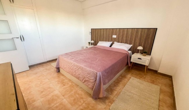 Sprzedaż - Apartament - Torrevieja - Punta Prima