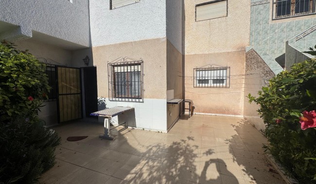 Resale - Townhouse - Torrevieja - torreta III