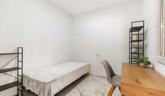 Resale - Villa - Torrevieja - El Chaparral