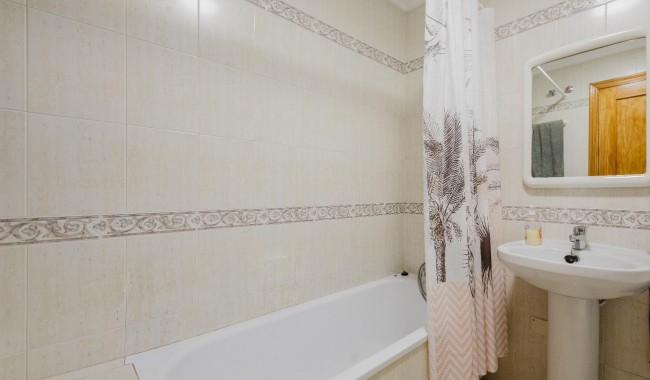 Resale - Townhouse - Torrevieja - Parque de Las Naciones