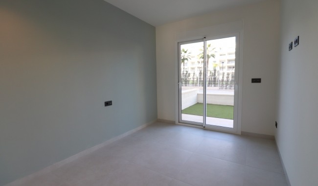 Resale - Apartment - Guardamar - El Raso