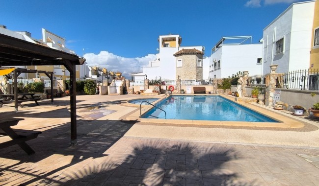 Begagnad - Radhus - Algorfa