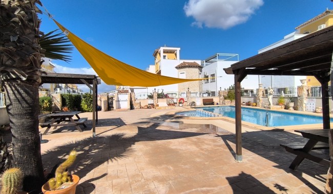 Begagnad - Radhus - Algorfa