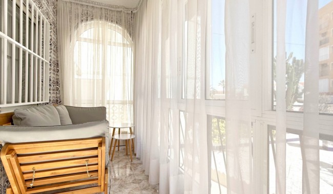 Resale - Apartment - Torrevieja - La Mata