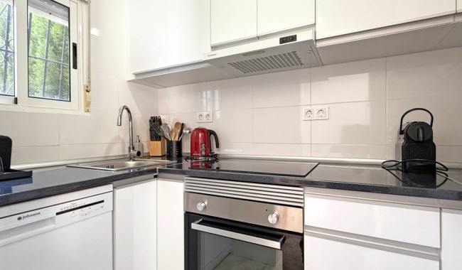 Resale - Apartment - Torrevieja - La Mata