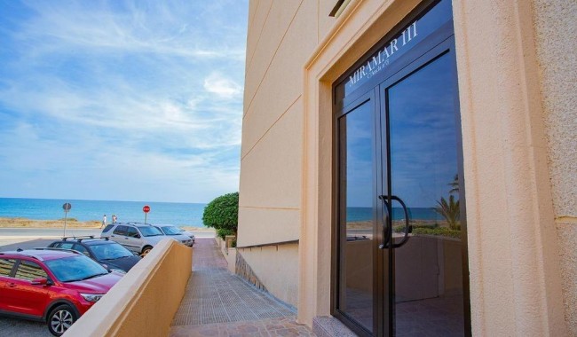 Resale - Apartment - Torrevieja - Cabo cervera