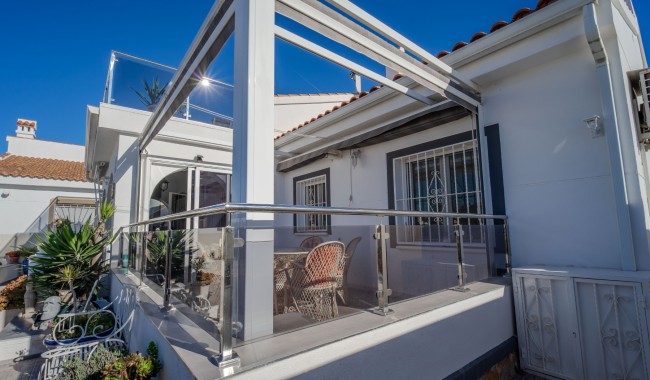 Segunda mano - Villa - Ciudad Quesada/Rojales - La  Marquesa Golf