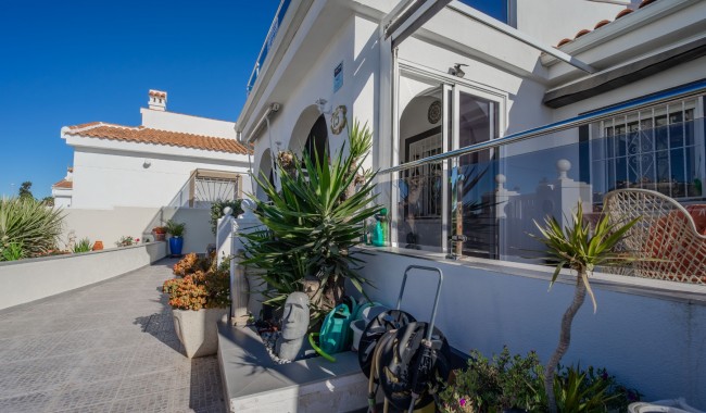 Segunda mano - Villa - Ciudad Quesada/Rojales - La  Marquesa Golf