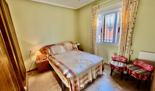 Sprzedaż - Willa - Guardamar - El Raso