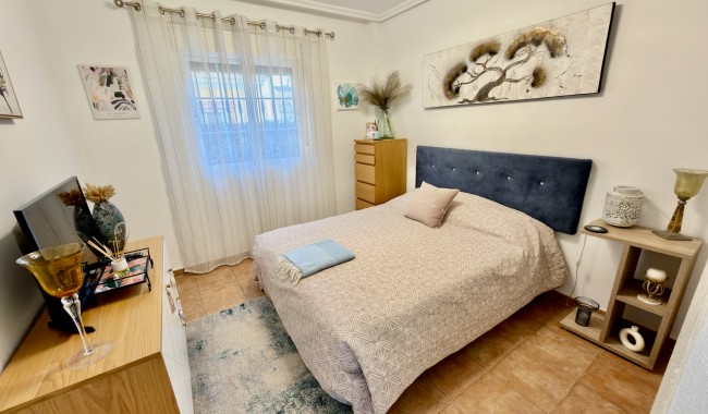 Sprzedaż - Willa - Guardamar - El Raso