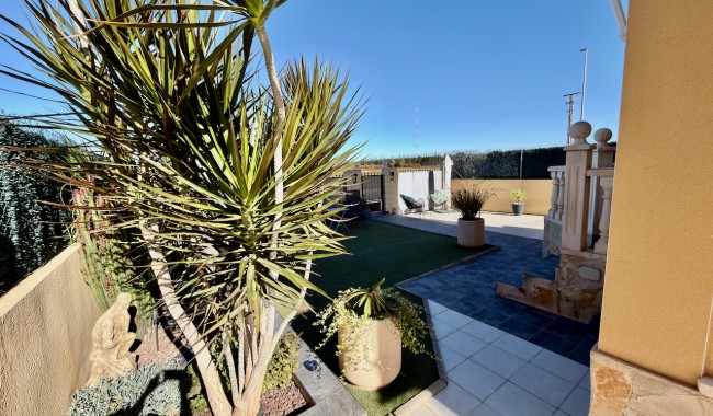 Sprzedaż - Willa - Guardamar - El Raso