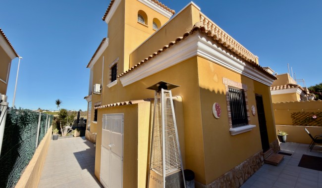 Sprzedaż - Willa - Guardamar - El Raso