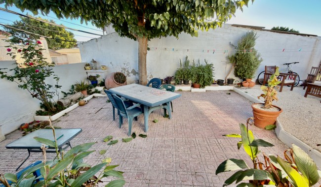 Resale - Villa - Dolores