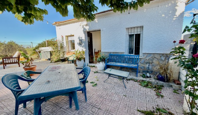Resale - Villa - Dolores