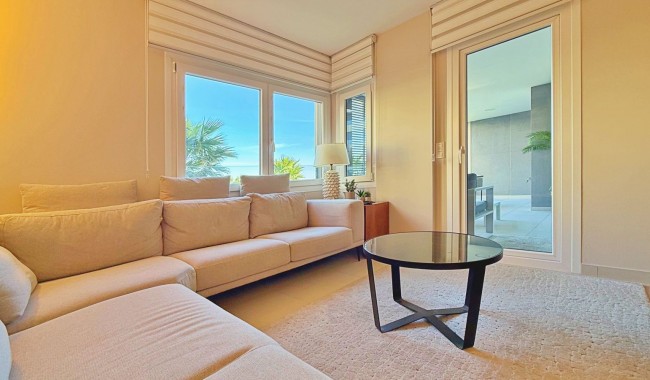 Resale - Apartment - Torrevieja - Punta Prima