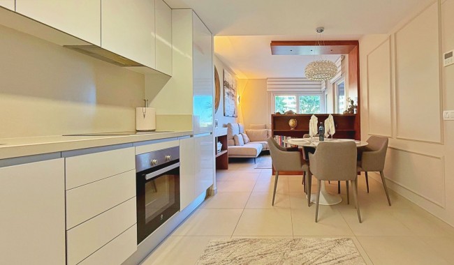 Resale - Apartment - Torrevieja - Punta Prima