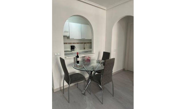 Resale - Apartment - Torrevieja - Parque de Las Naciones