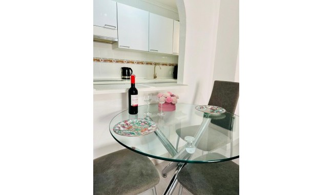 Resale - Apartment - Torrevieja - Parque de Las Naciones