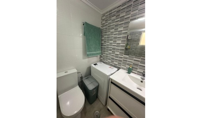 Resale - Apartment - Torrevieja - Parque de Las Naciones