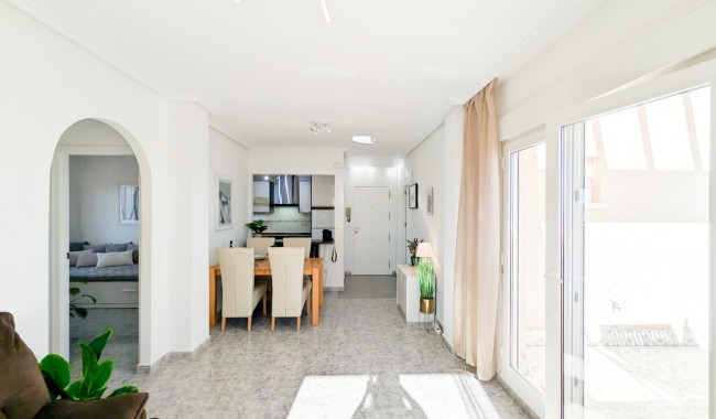 Resale - Apartment - Torrevieja - Aguas Nuevas