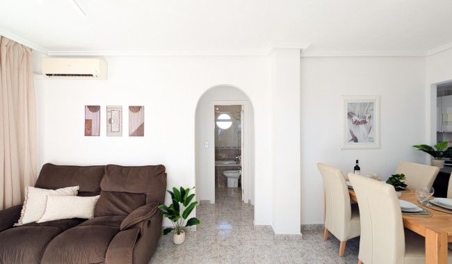 Resale - Apartment - Torrevieja - Aguas Nuevas