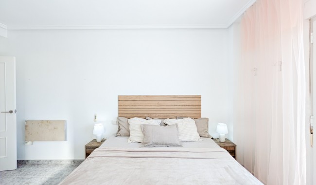 Resale - Apartment - Torrevieja - Aguas Nuevas