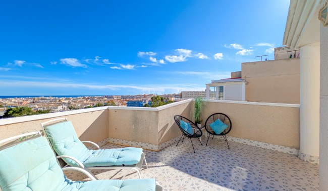 Resale - Apartment - Torrevieja - Aguas Nuevas