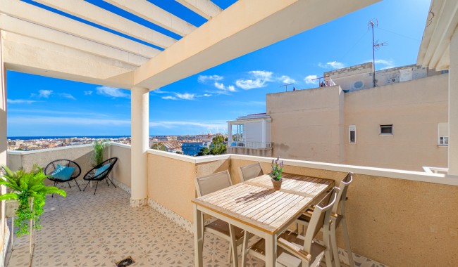 Resale - Apartment - Torrevieja - Aguas Nuevas