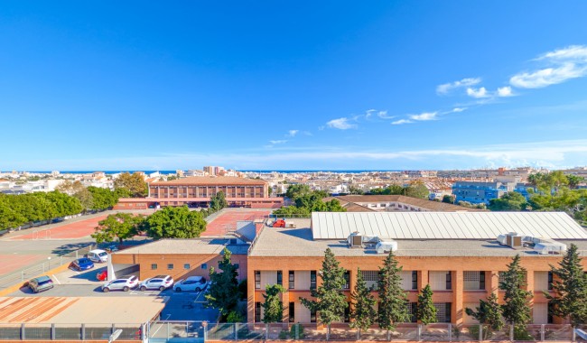 Resale - Apartment - Torrevieja - Aguas Nuevas