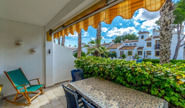 Resale - Apartment - Orihuela Costa - Villamartín