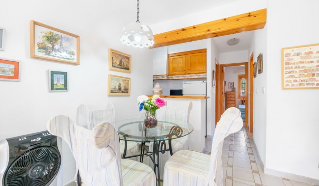 Resale - Apartment - Orihuela Costa - Villamartín