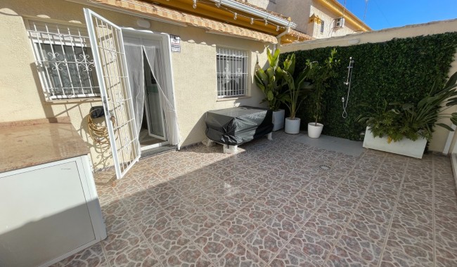 Sprzedaż - Kamienica - Torre de la Horadada - Torre De Horadada