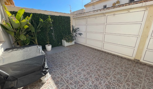 Sprzedaż - Kamienica - Torre de la Horadada - Torre De Horadada