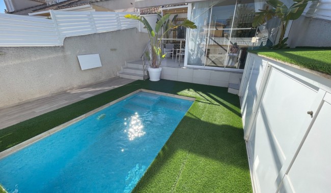 Sprzedaż - Kamienica - Torre de la Horadada - Torre De Horadada