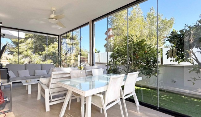 Resale - Villa - Orihuela Costa - Villamartín