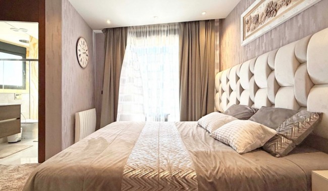 Resale - Villa - Orihuela Costa - Villamartín