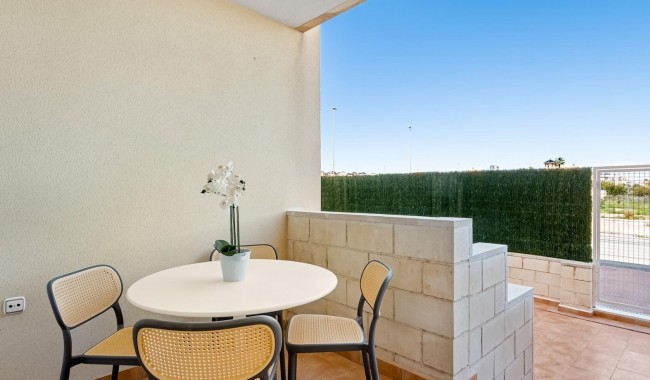 Resale - Apartment - Orihuela Costa - Cabo Roig