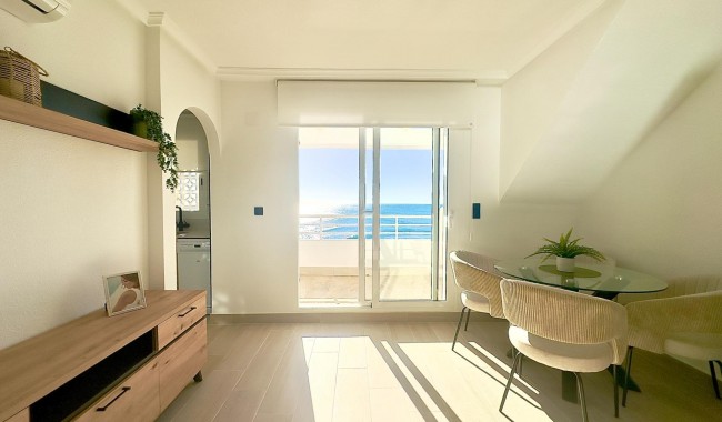 Resale - Apartment - Torrevieja - Cabo cervera