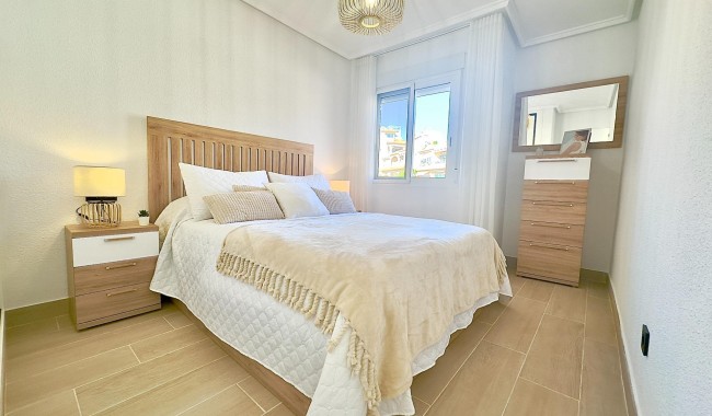 Resale - Apartment - Torrevieja - Cabo cervera