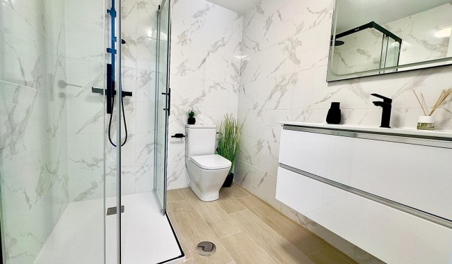 Resale - Apartment - Torrevieja - Cabo cervera