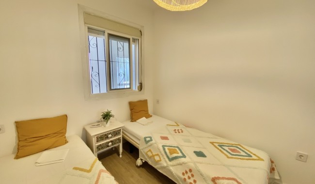 Resale - Townhouse - Orihuela Costa - Playa Flamenca