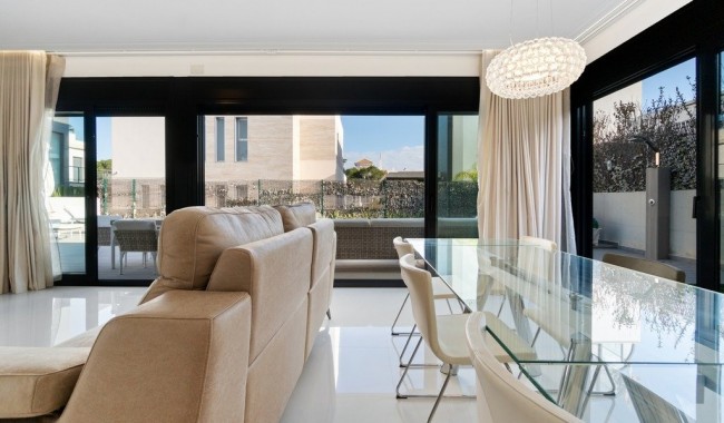 Resale - Villa - Orihuela Costa - Agua Marina