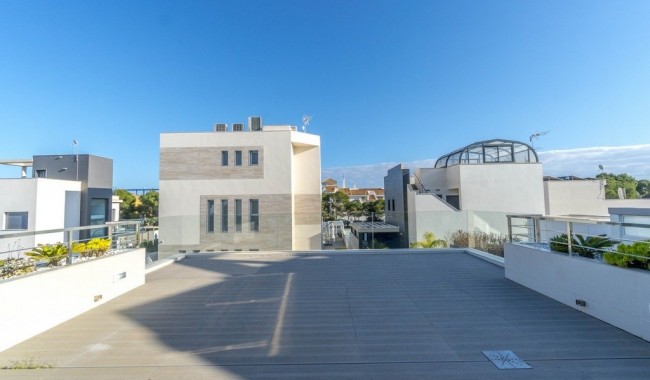 Resale - Villa - Orihuela Costa - Agua Marina